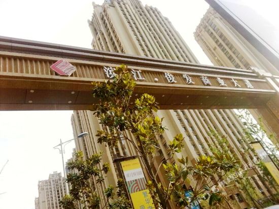 Rococo Theme Hotel - carbon neutral hotel in Kunming