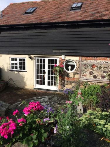The Garden Barn Manuden nr Stansted — hotel in Bishops Stortford