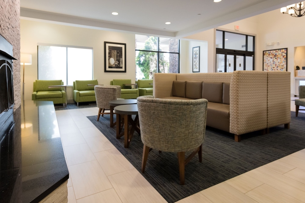 Holiday Inn Express Suites Lexington NwVineyard - photo 71