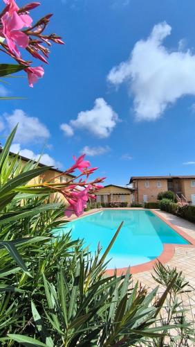 Apartment Dragonfly — 4-Star Luxury Hotel in Manerba Del Garda, Italy