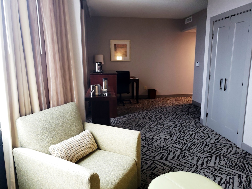 DoubleTree by Hilton Omaha Downtown - photo 8