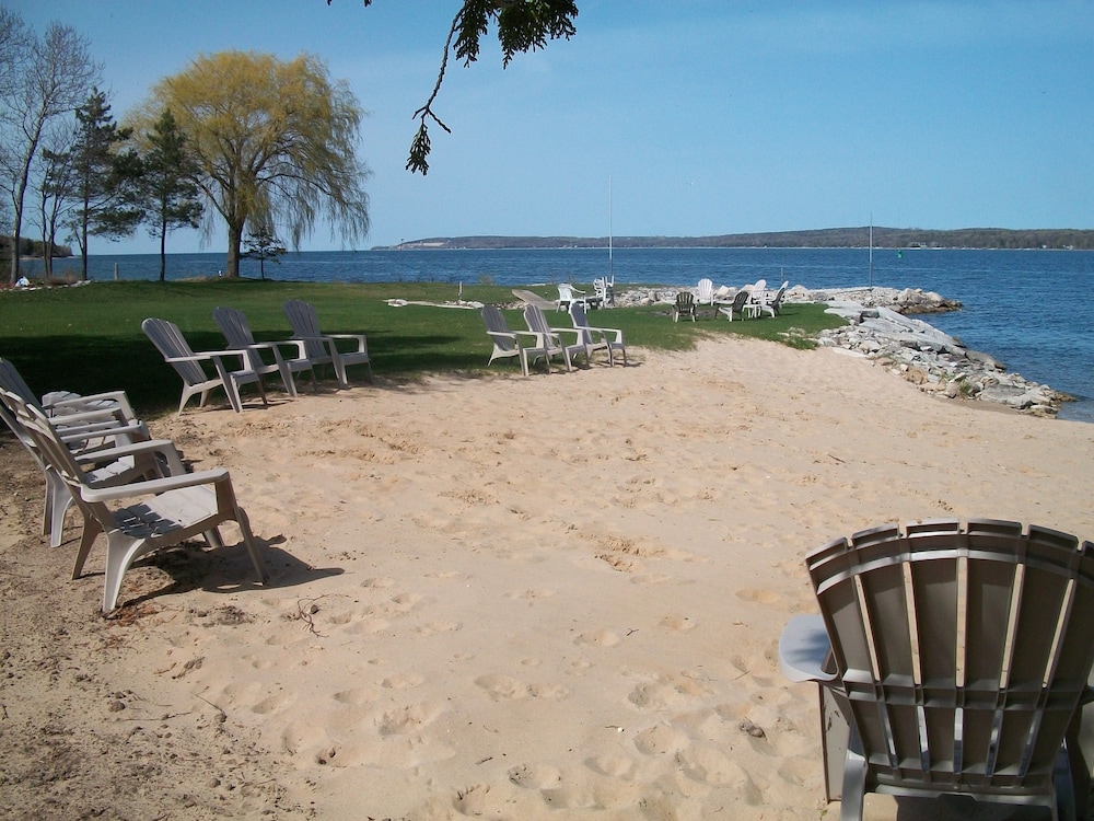 Beach Harbor Resort - photo 87