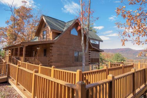 Blackbeary Bluff - carbon neutral hotel in Sevierville