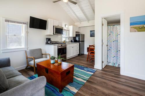 Truro Beach Cottages - photo 93