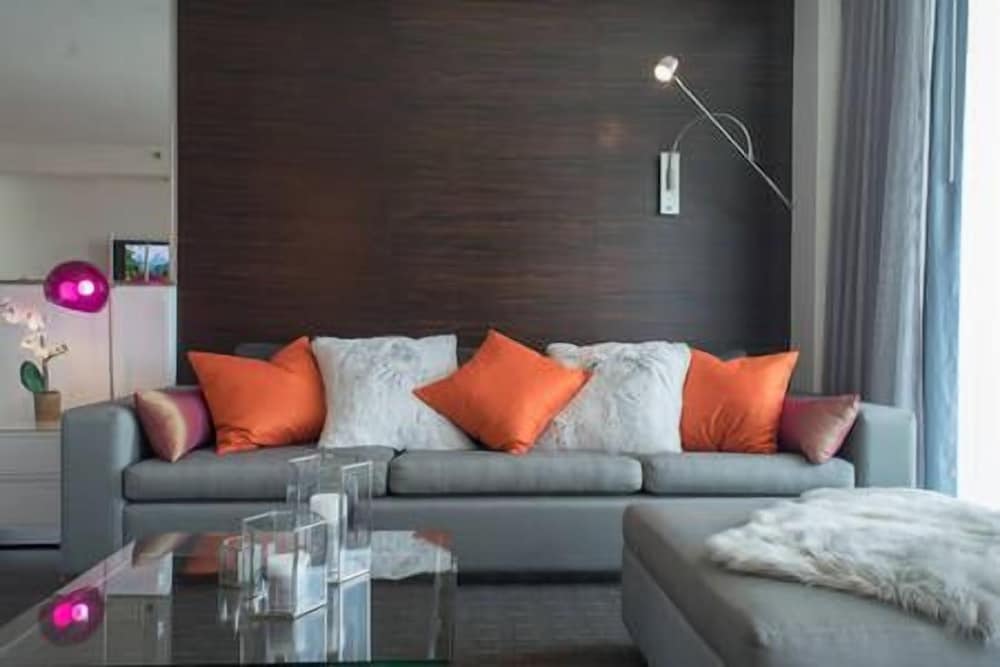 Luxury Suites at the Palms - photo 25