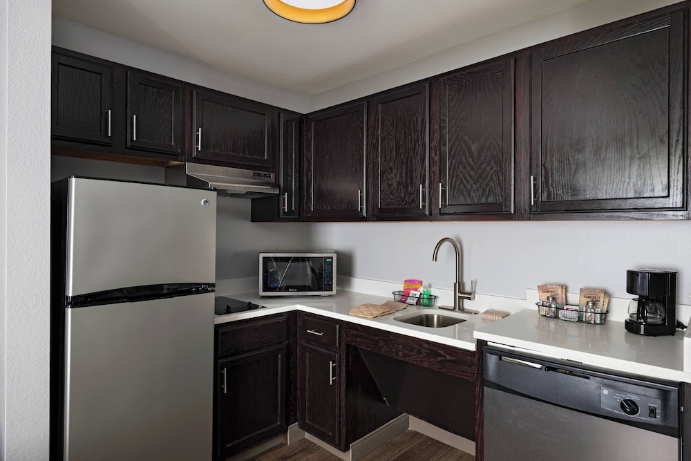 TownePlace Suites by Marriott Baton Rouge South - photo 11