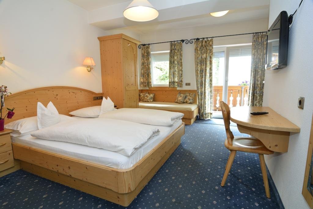 Hotel Silvana - carbon neutral hotel in Selva