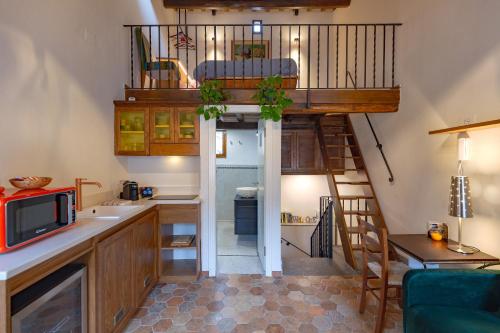 Loft Trastevere — 4-Star Luxury Hotel in Rome, Italy