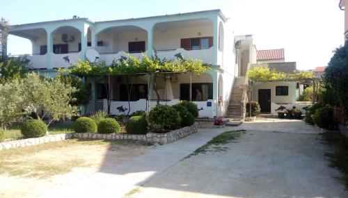 Apartman M&M — 4-Star Luxury Hotel in Lopar, Croatia