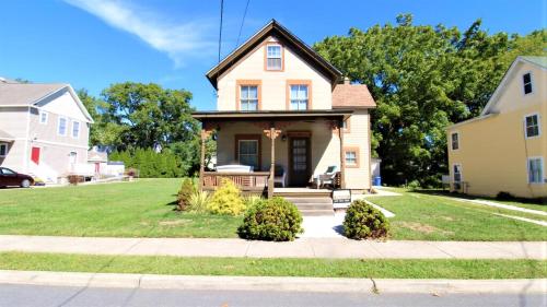 111 Leaming Ave — West Cape May