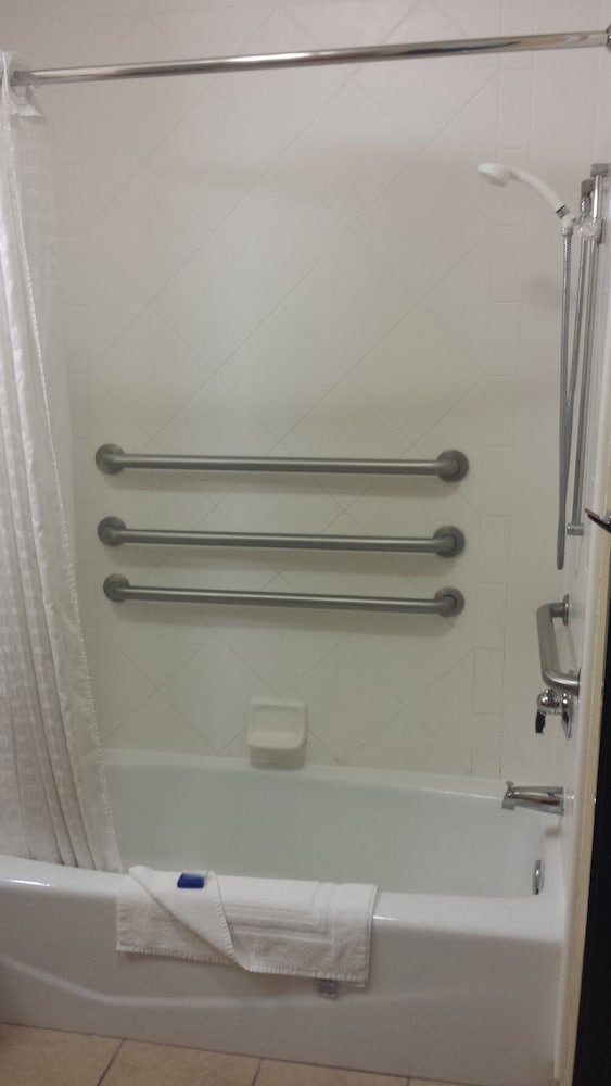 Paradise Inn & Suites - photo 13