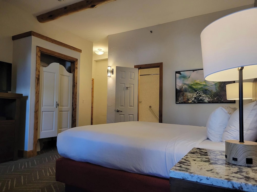 The Lodge at Breckenridge - photo 12
