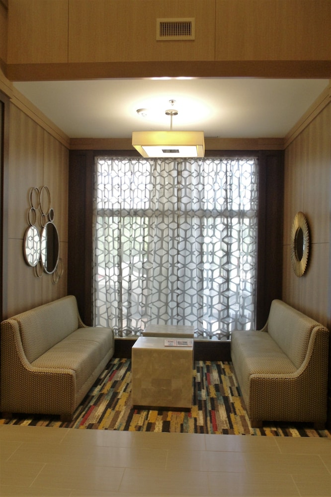 Crowne Plaza Shenandoah Woodlands Area By Ihg - photo 3