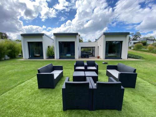 Sittelles Lodges Cube in Concarneau, France