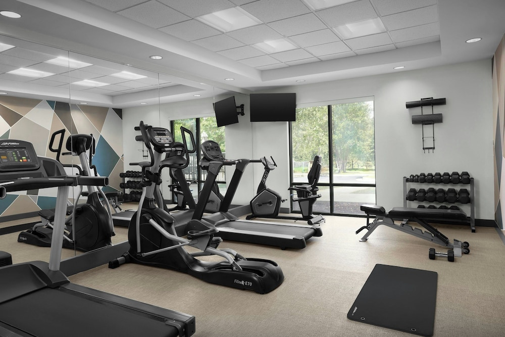 SpringHill Suites by Marriott Lynchburg Airport University Area - photo 18