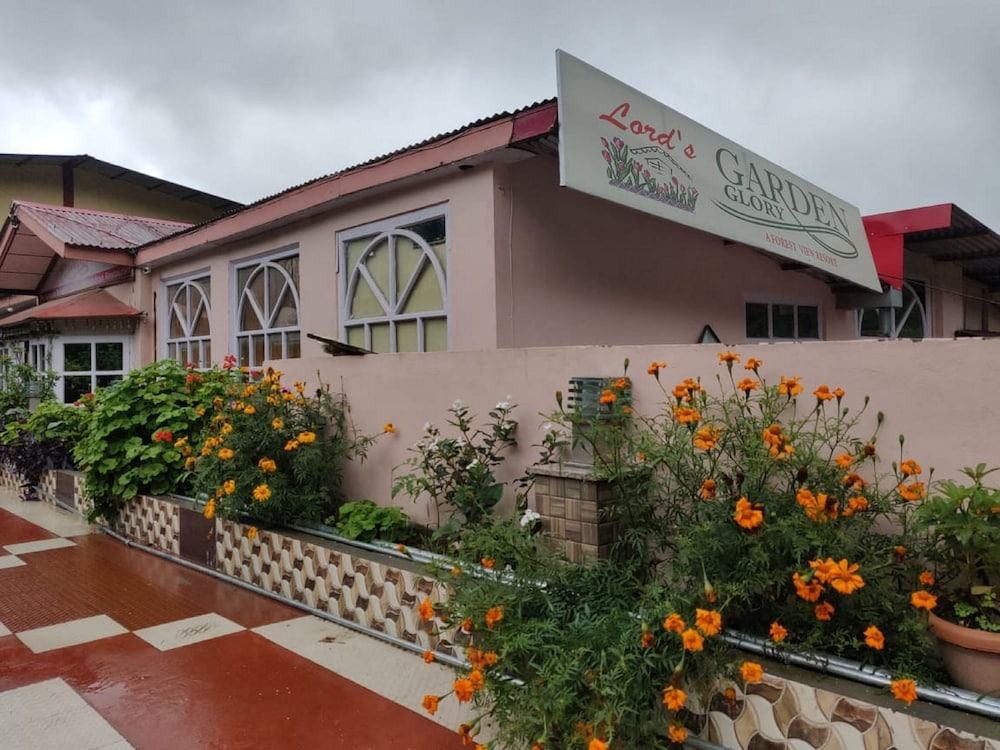 Lords Garden Glory - carbon neutral hotel in Shimla
