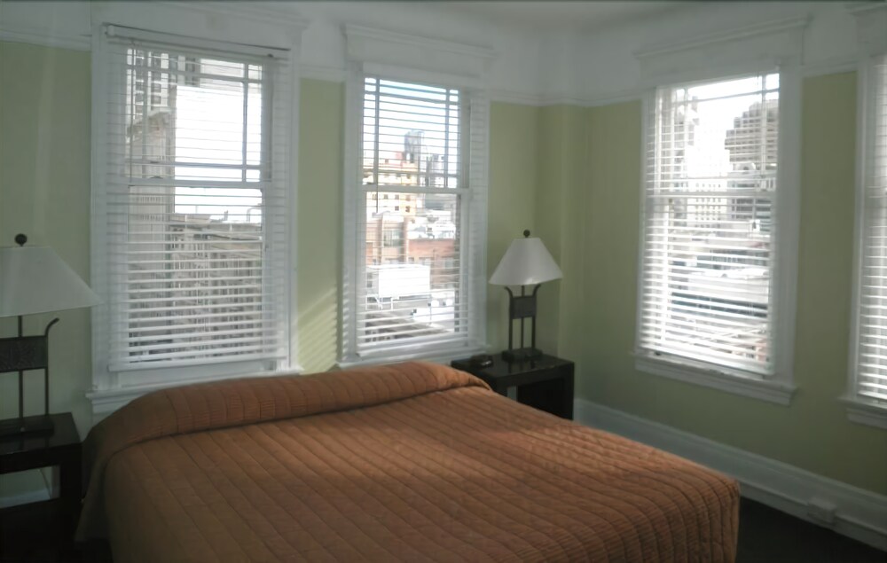 Dakota Hotel - photo 19