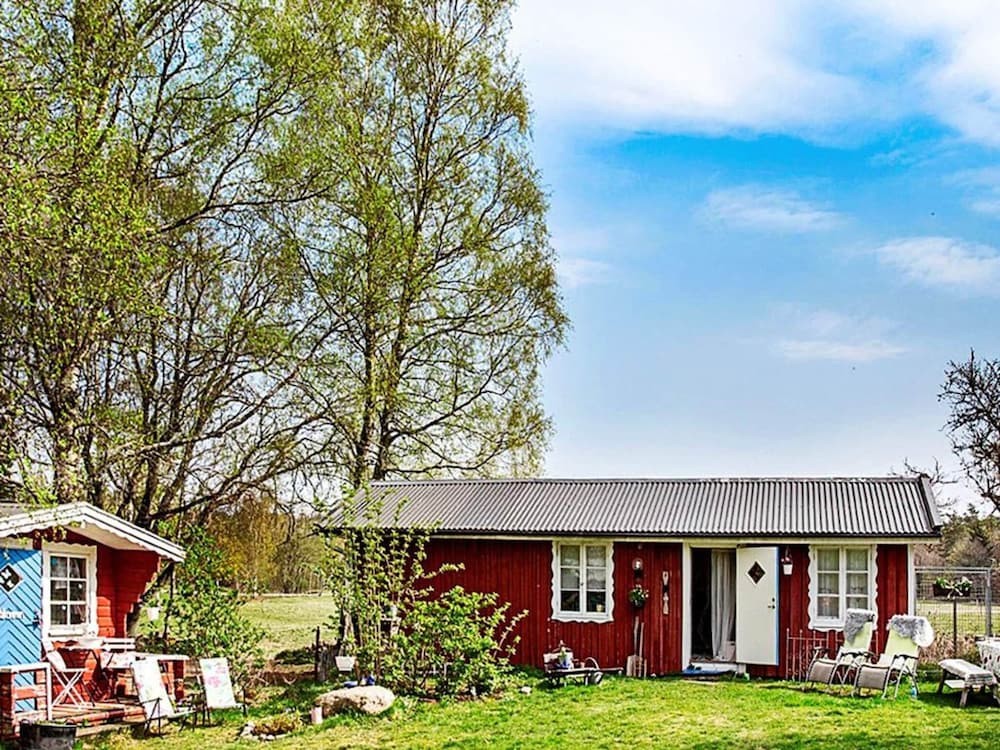 Tranquil Lake View Cottage By Traum 12926564 — Saro