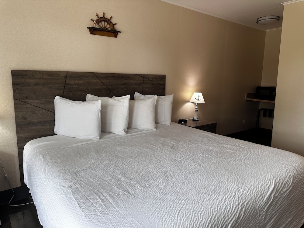 The Coastal Inn and Suites - photo 82