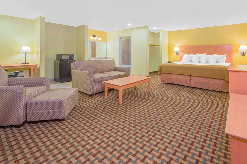 Days Inn by Wyndham Lubbock South - photo 12