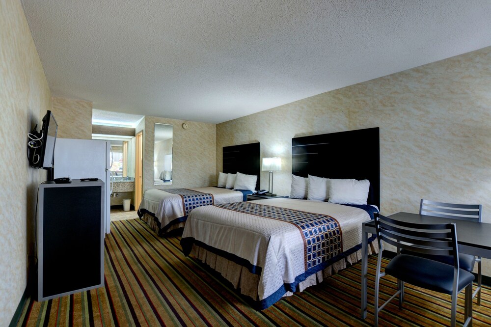 Red Roof Inn & Suites Athens AL - photo 15