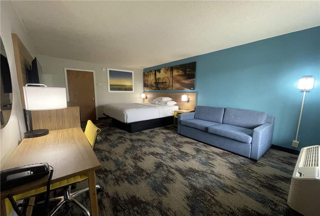 Days Inn & Suites by Wyndham York - photo 5