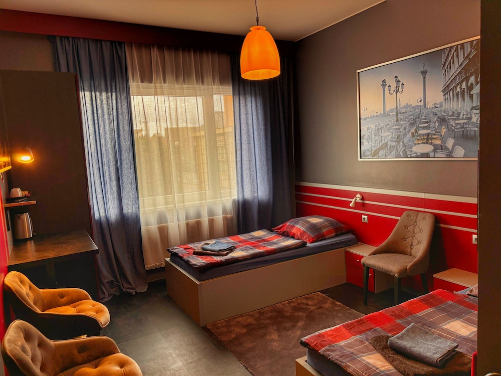 Hotel 108 — Glinde — photo 2
