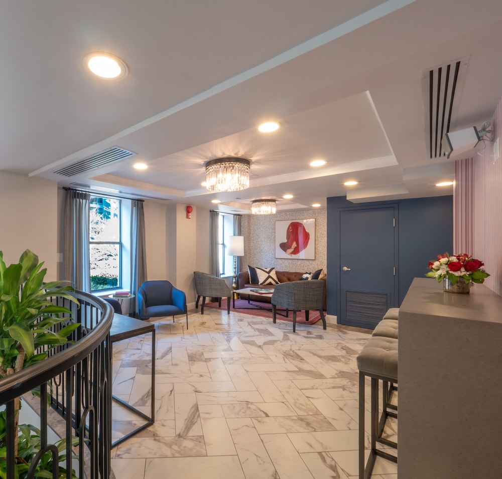West End Washington DC Tapestry Collection by Hilton - photo 11