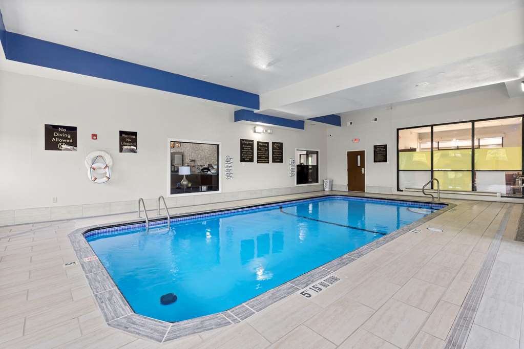 Comfort Inn & Suites Hazelwood St. Louis - photo 25