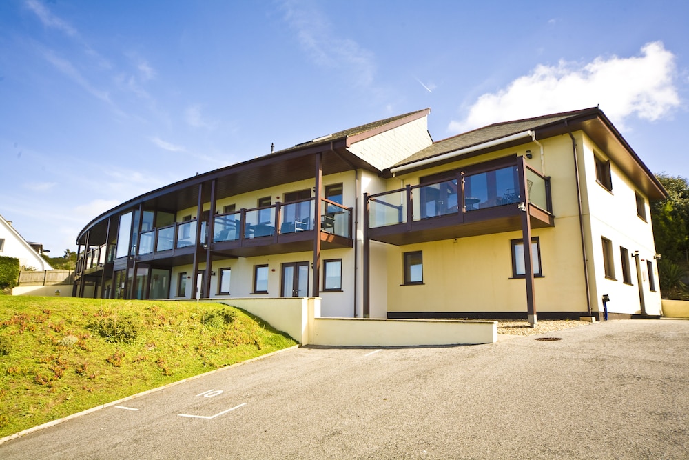 White Lodge Apartments — 4-Star Luxury Hotel in Newquay, United Kingdom
