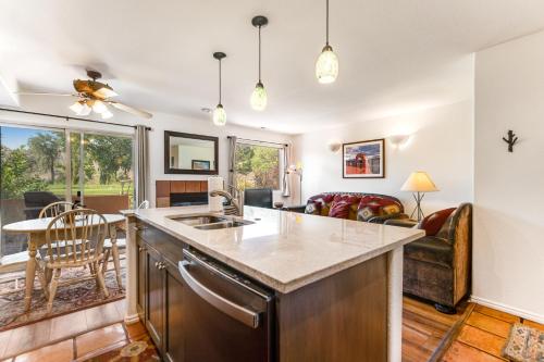 Solano Vallejo 3288 — 4-Star Luxury Hotel in Moab, United States