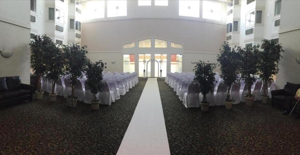 The Comstock Inn and Conference Center - photo 22