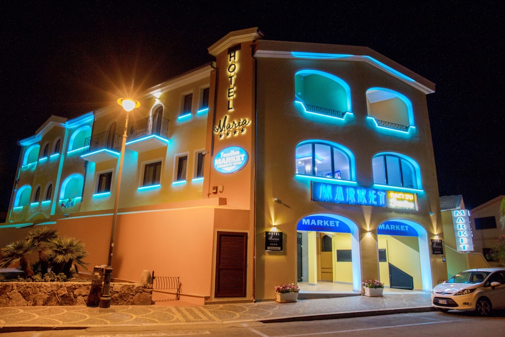 Hotel Maria - carbon neutral hotel in Golfo Aranci