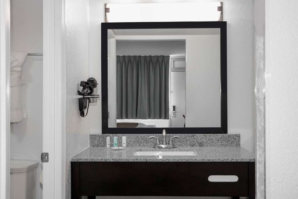 Quality Inn Miami South - photo 20