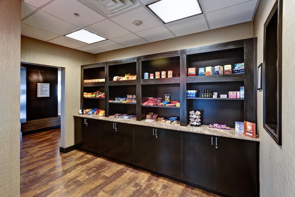 Holiday Inn Express & Suites Wichita Northwest Maize K 96 - photo 14