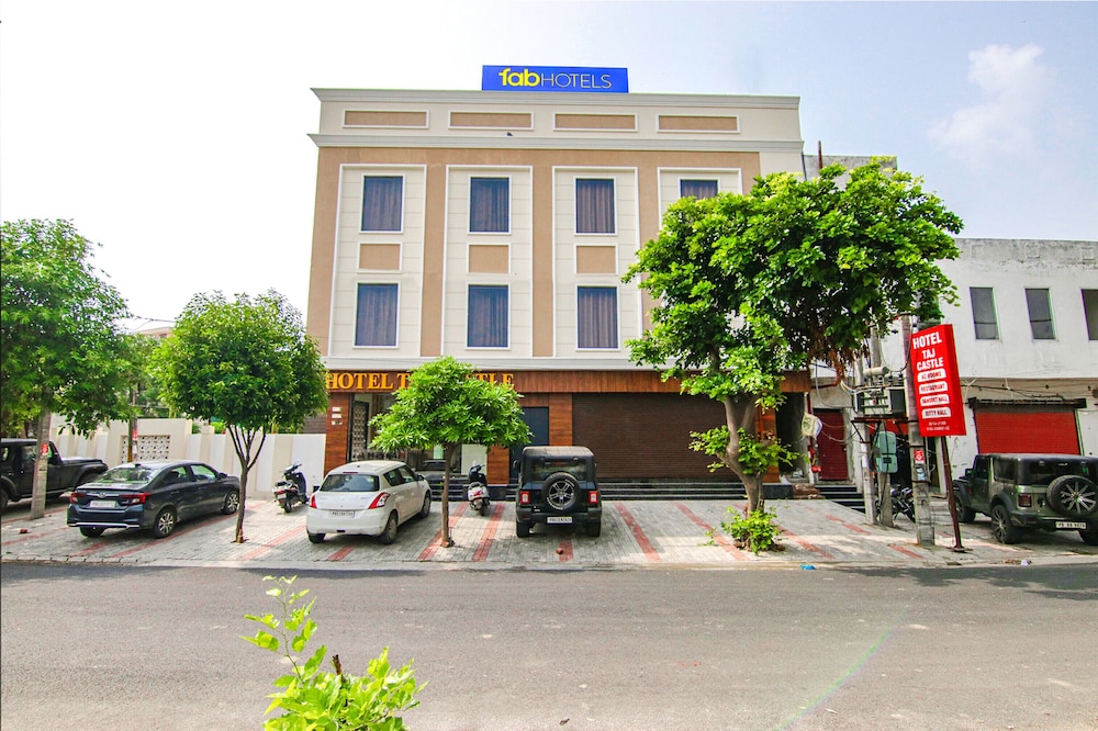 Fabhotel Prime Taj Castle