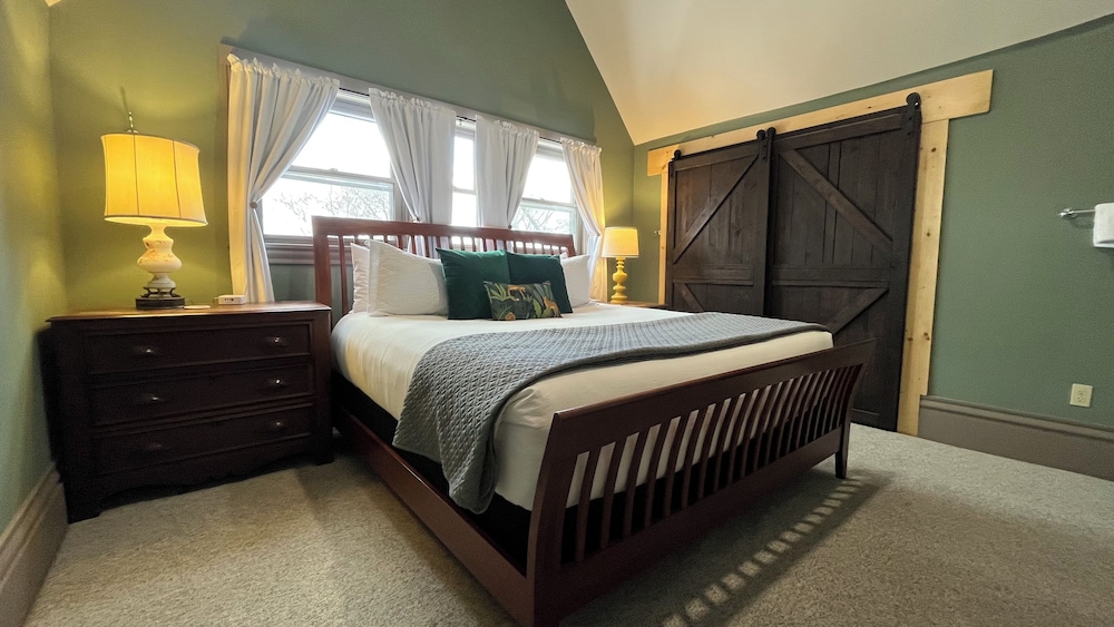 Stone Gables Inn - photo 11