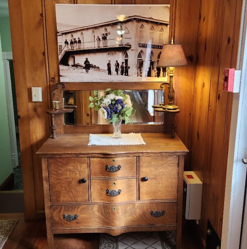 Fairweather Inn - photo 24