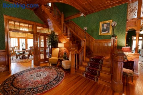 Captain Henderson House - photo 97