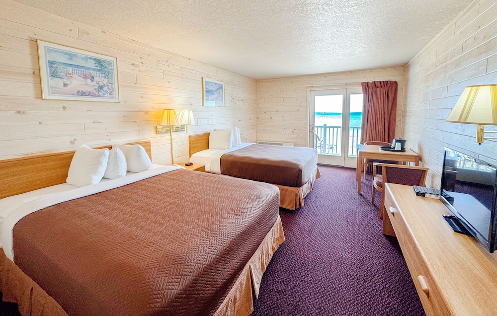 Blue Water Beachfront Hotel & Waterpark - photo 6