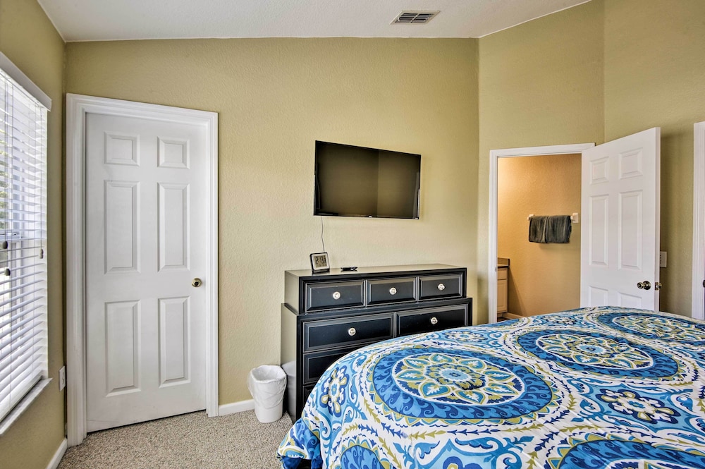 Resort Townhome w Splash Pool 7 Mi to Disney - photo 11