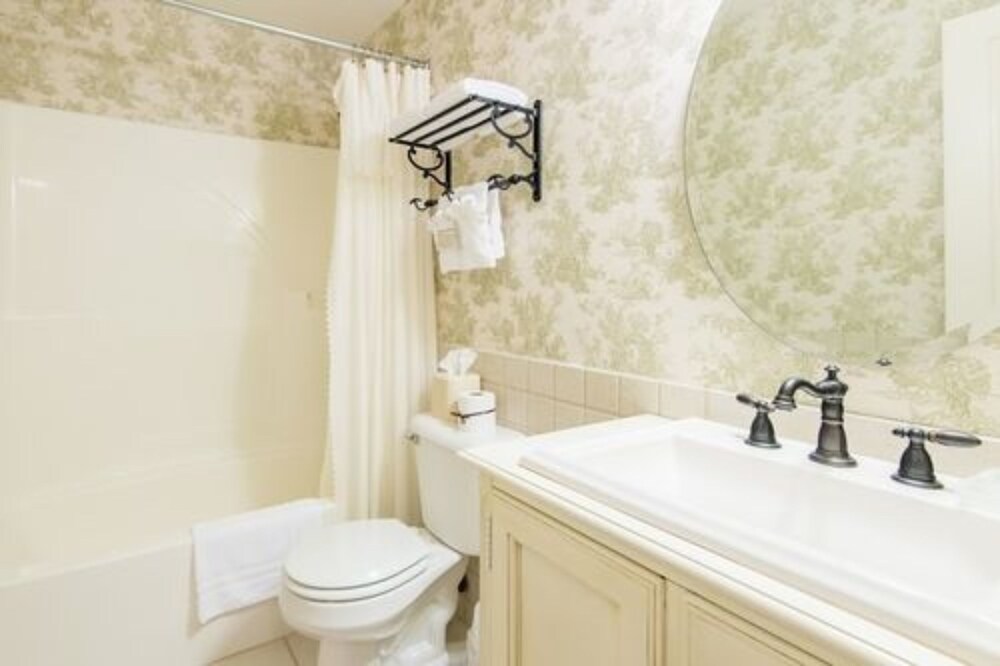 Brick Street Inn - photo 27