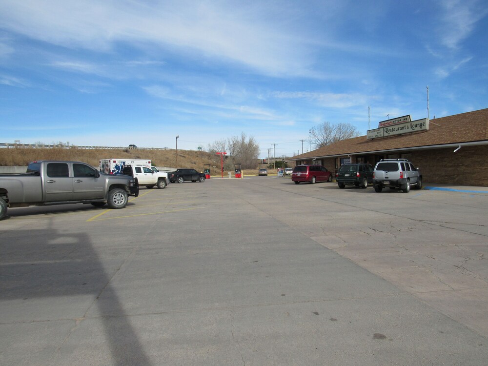 Meadowlark Inn Bridgeport - photo 26