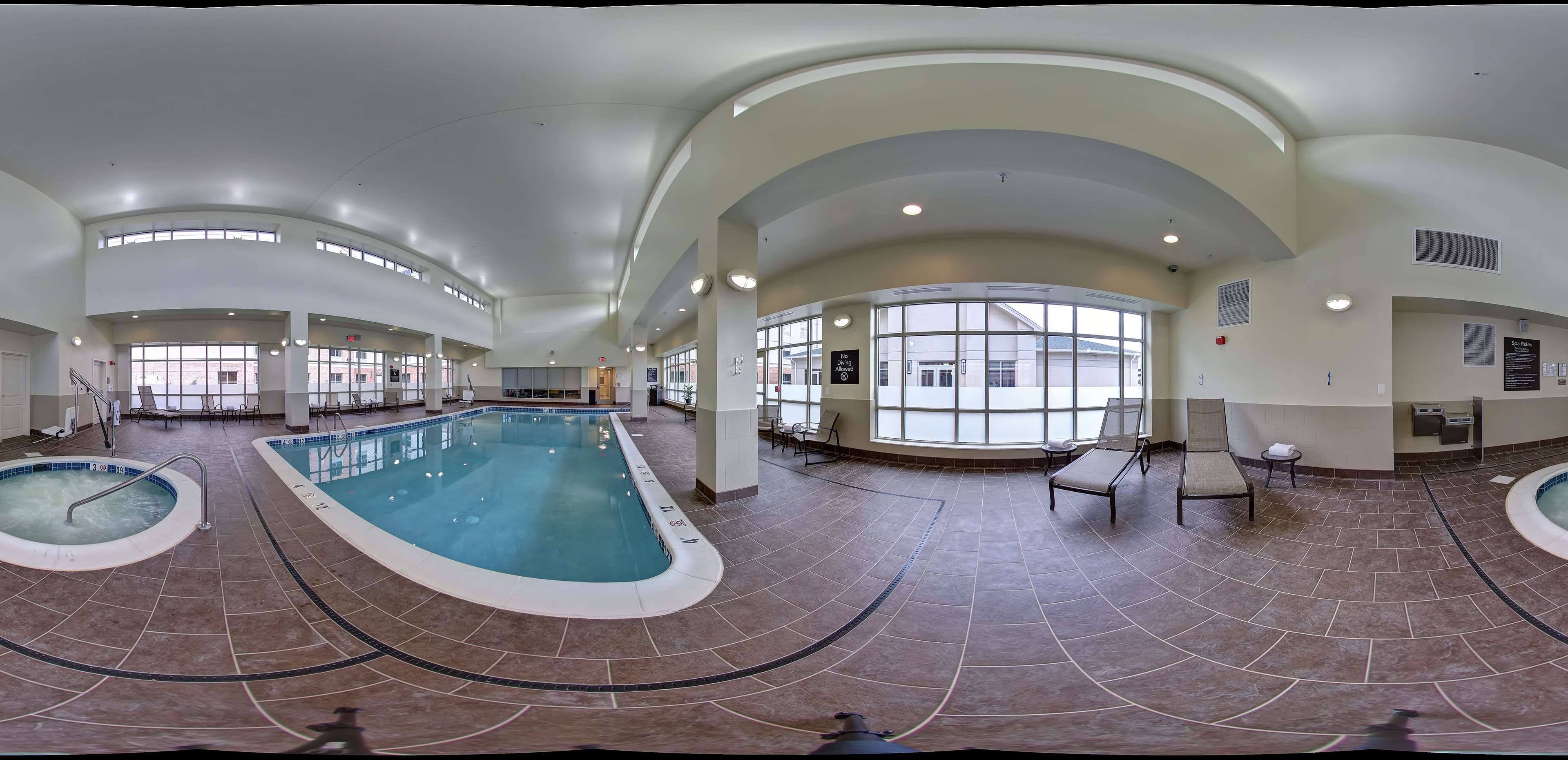 Homewood Suites by Hilton Woodbridge - photo 8