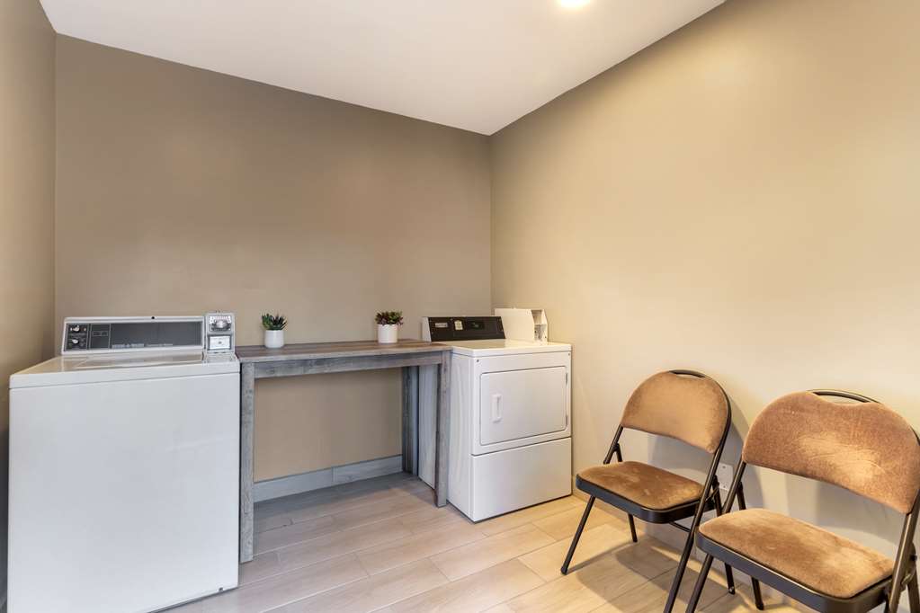 Best Western Plus Edinburg Inn & Suites - photo 41