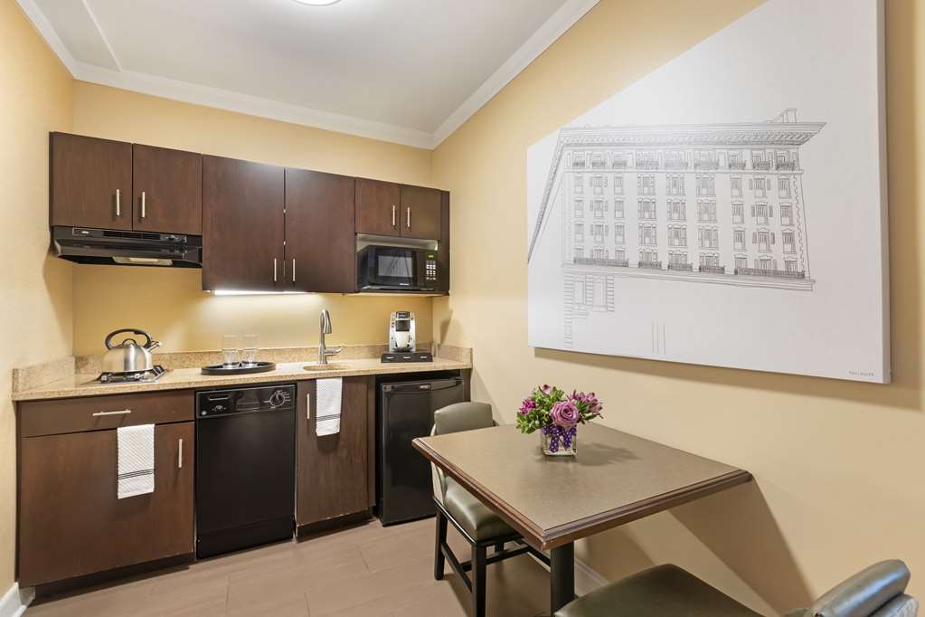 Best Western Plus Hawthorne Terrace Hotel - photo 39