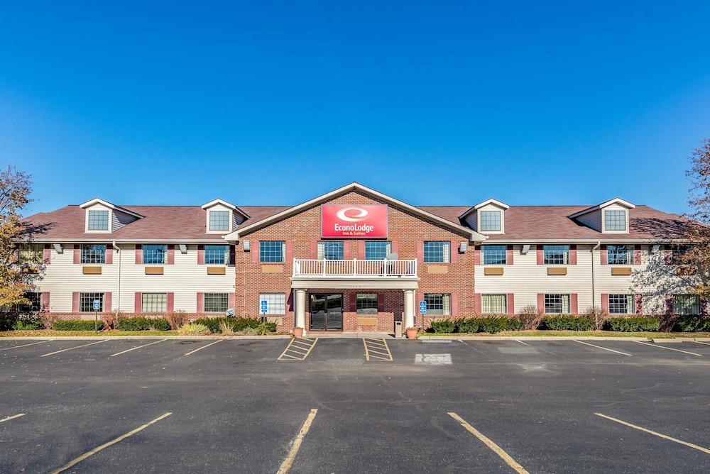 Urbana Inn and Suites By Magnuson Worldwide - photo 3
