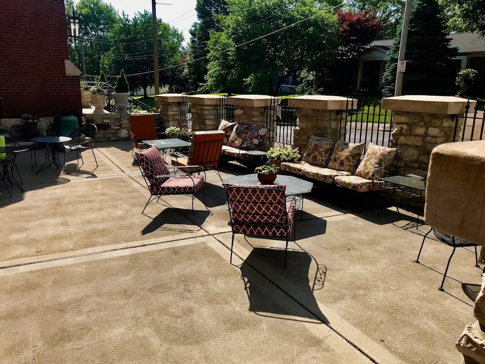 Clifton Heights Inn - photo 18