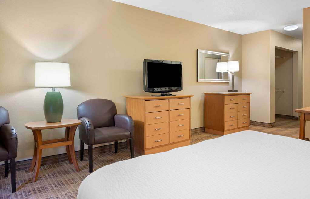 Extended Stay America Suites Pittsburgh Airport - photo 9