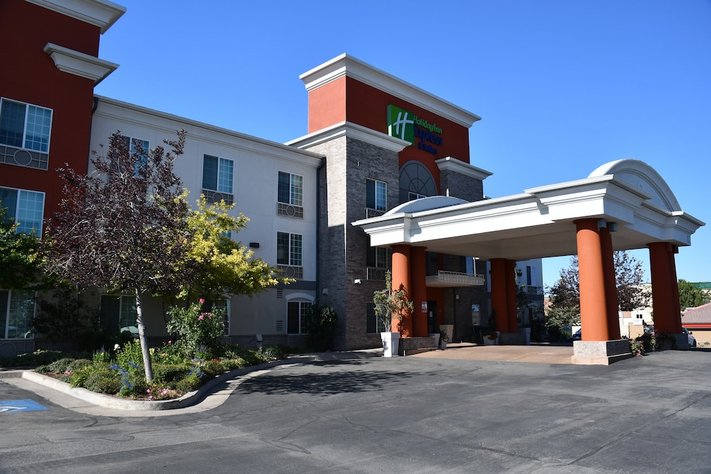 Holiday Inn Express & Suites Evanston By IHG - photo 60